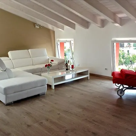 Apartment Mansarda *